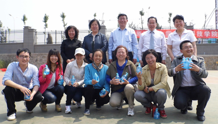 我院在明向校区举办2013年教职工趣味运动会