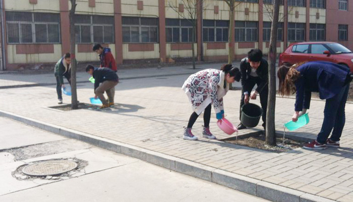 我院各学生党总支开展“学习雷锋精神践行社会主义核心价值观”主题活动 我院各学生党总支开展“学习雷锋精神践行社会主义核心价值观”主题活动