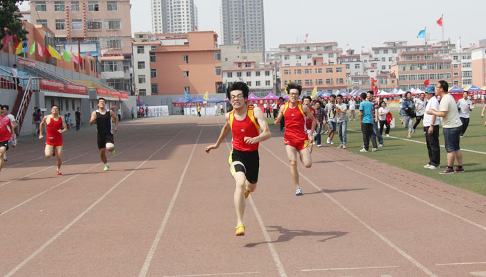 我院在太原理工大学2013年田径运动会上取得优异成绩
