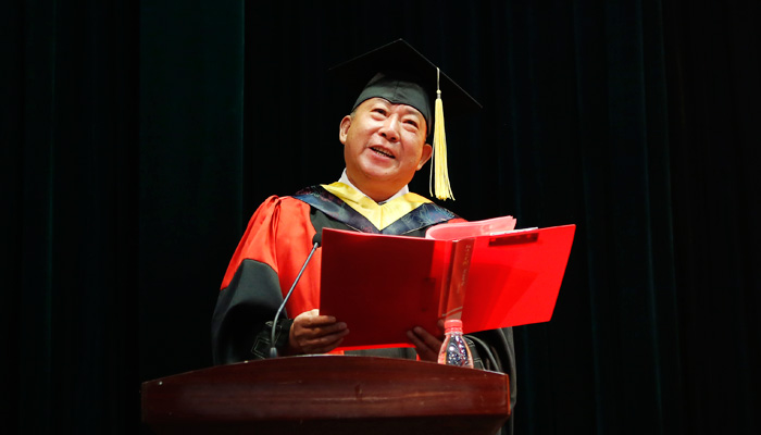 我院举行2016届毕业生毕业典礼暨学位授予大会