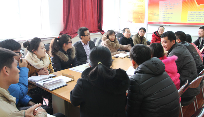 我院党委召开征求意见座谈会