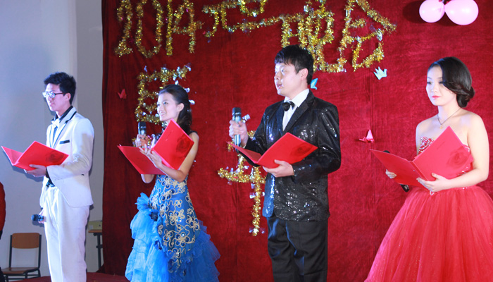 我院艺术团举办2014年元旦联欢会喜迎新年