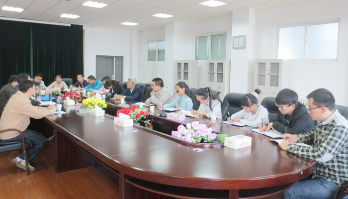 我院召开党的群众路线教育实践活动征求意见座谈会