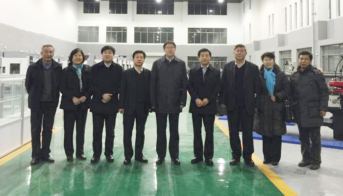 “阳光路上，奋力前行”——我院2016年元旦晚会隆重举行