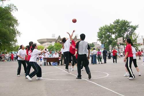 我院参加太原理工大学迎奥运教职工篮球比赛