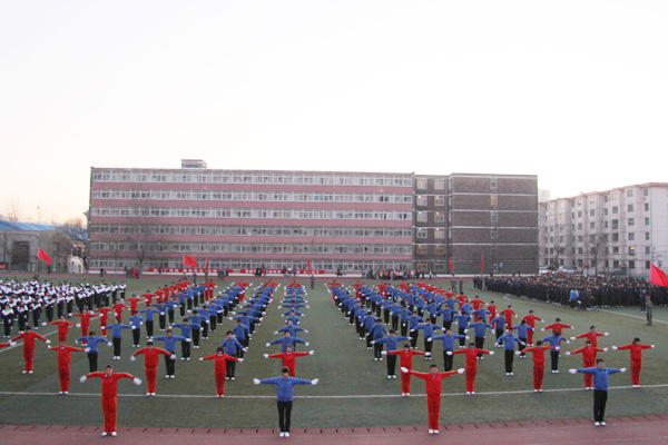 我院再次荣获校2011级新生广播操比赛总分第一名 我院再次荣获校2011级新生广播操比赛总分第一名