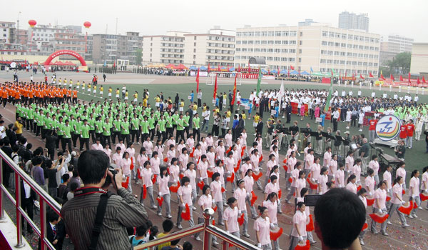 我院在校2010年田径运动会甲乙两个组别中取得优异成绩 我院在校2010年田径运动会甲乙两个组别中取得优异成绩