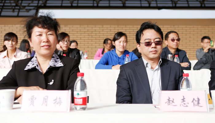 我院隆重举行2013级新生开学典礼暨军训动员大会