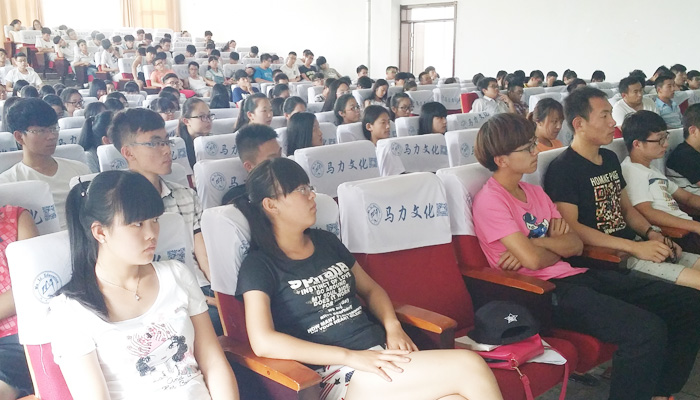 我院成功举办第二届国防教育宣讲活动