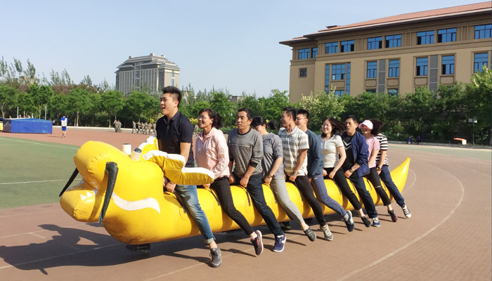 我院工会组织参加校教职工运动会的运动员进行集中训练
