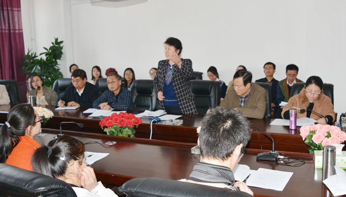 我院召开新学期青年教师安排工作暨非事业编制教职工试用期满转正考核会议