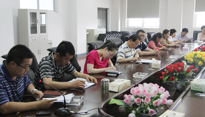 我院学工部召开非事业编制职工转正测评大会 我院学工部召开非事业编制职工转正测评大会