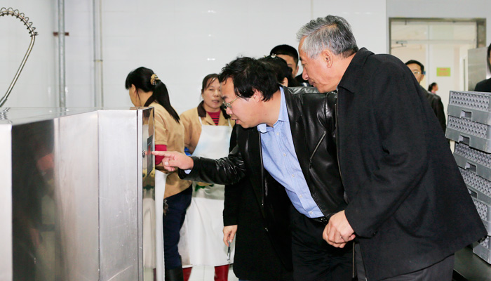 全省高校伙食工作检查组到我院孝义校区检查指导工作