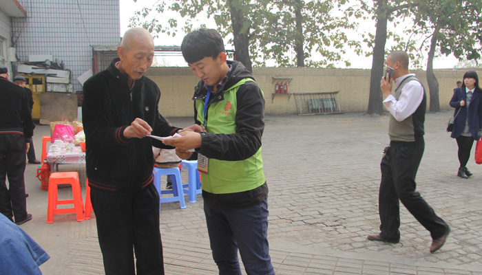 我院学子九九重阳节开展敬老爱老志愿服务