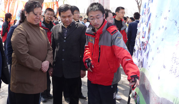 我院举办第二届“现代风华”校园文化节 我院举办第二届“现代风华”校园文化节