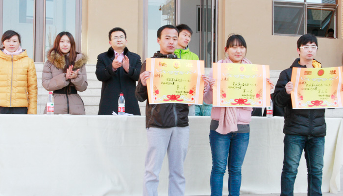 我院第九届纪念“一二•九运动”主题拔河比赛圆满落幕