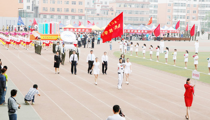 我院在太原理工大学2013年田径运动会上取得优异成绩