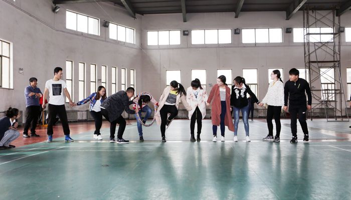 我院举行第五届教职工趣味运动会