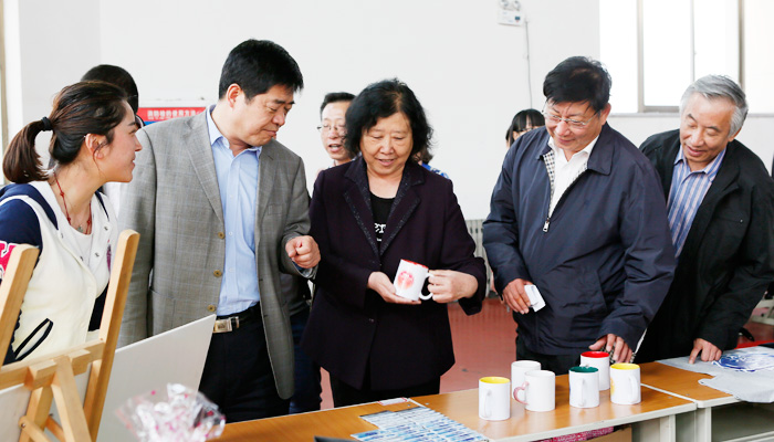 我院成功举办第一届创意市集
