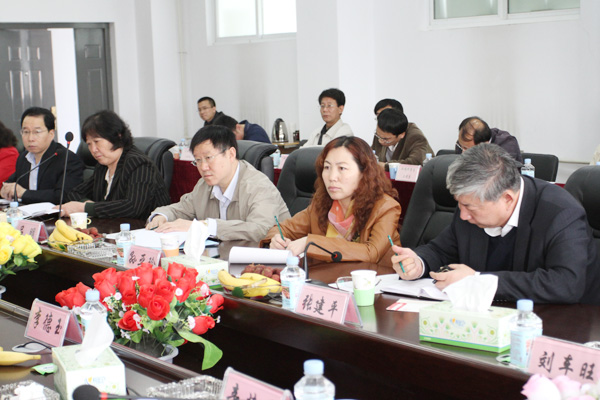 省学位办专家组对我院申请列为学士学位授予单位及授予专业进行评审
