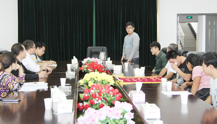 我院召开专题会议欢迎马尚同学病愈归来