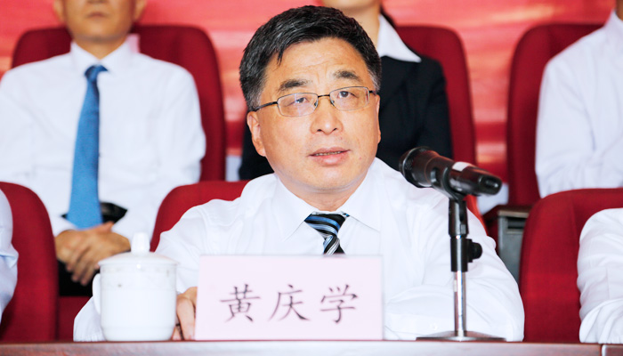 我院举行2016级新生开学典礼