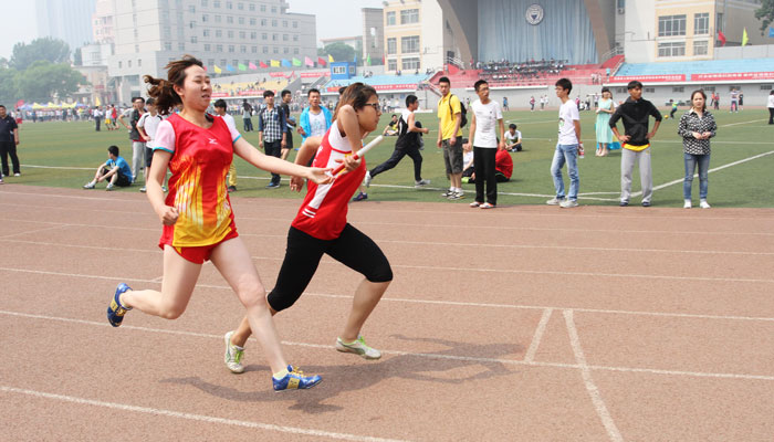 我院在太原理工大学2013年田径运动会上取得优异成绩