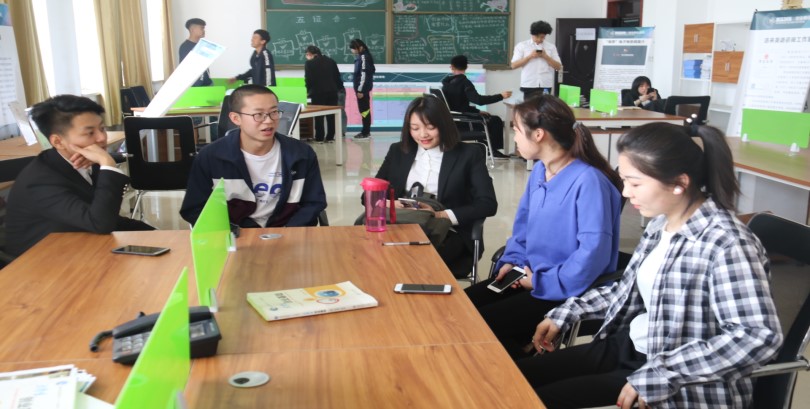 我院第九届全国大学生电子商务“创新、创意及创业”挑战赛初赛现场赛成功举办 我院第九届全国大学生电子商务“创新、创意及创业”挑战赛初赛现场赛成功举办