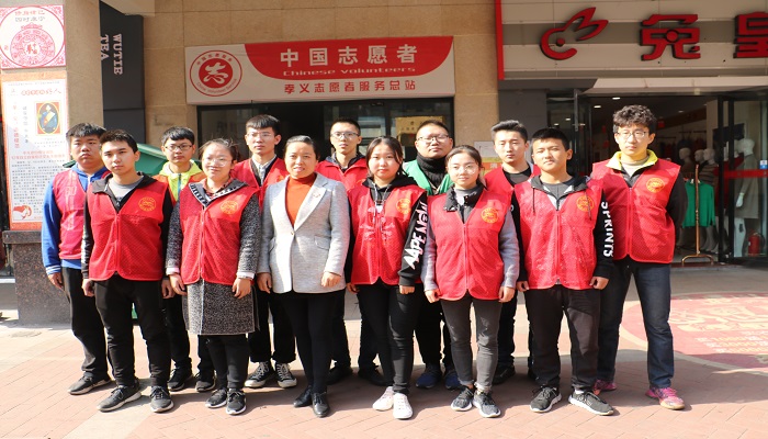 我院团委志愿者参与“同心共筑中国梦,携手创建文明城”创城公益活动 我院团委志愿者参与“同心共筑中国梦,携手创建文明城”创城公益活动