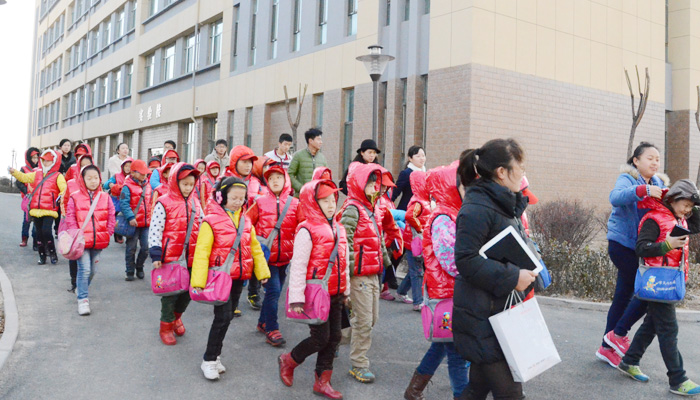 孝义市小记者到我院孝义校区参观学习