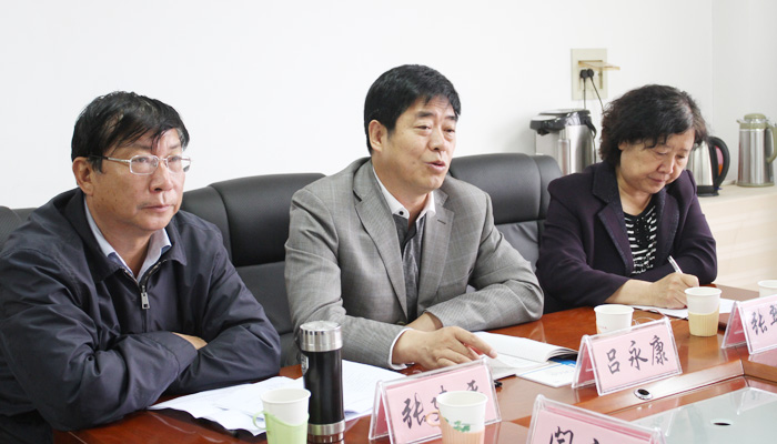 我院邀请校外专家对法学、计算机科学与技术专业进行人才培养质量评估