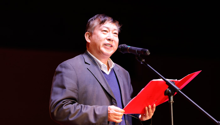 “阳光路上，奋力前行”——我院2016年元旦晚会隆重举行