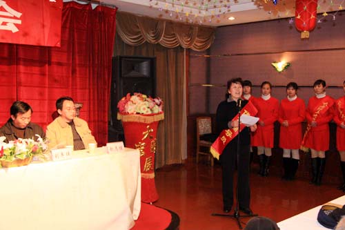 我院召开2007—2008学年度优秀教师和优秀辅导员表彰大会 我院召开2007—2008学年度优秀教师和优秀辅导员表彰大会