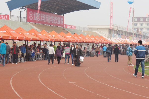 我院2012级新生迎新工作圆满结束