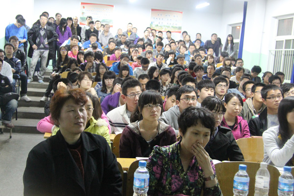 我院举办研究生招考政策及复试答疑专题讲座