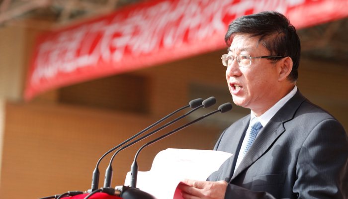 我院隆重举行2013级新生开学典礼暨军训动员大会